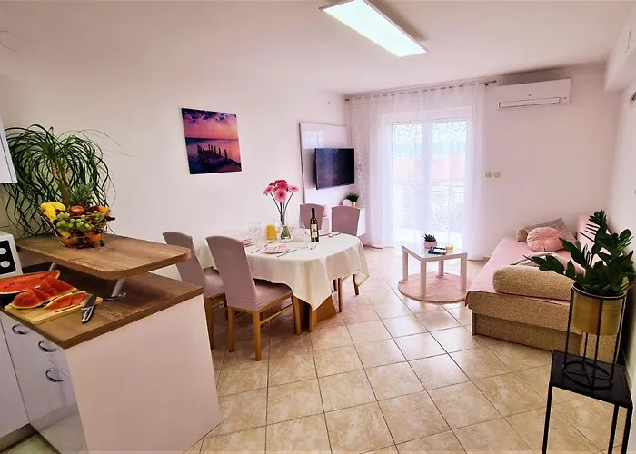 Apartment Karamarko