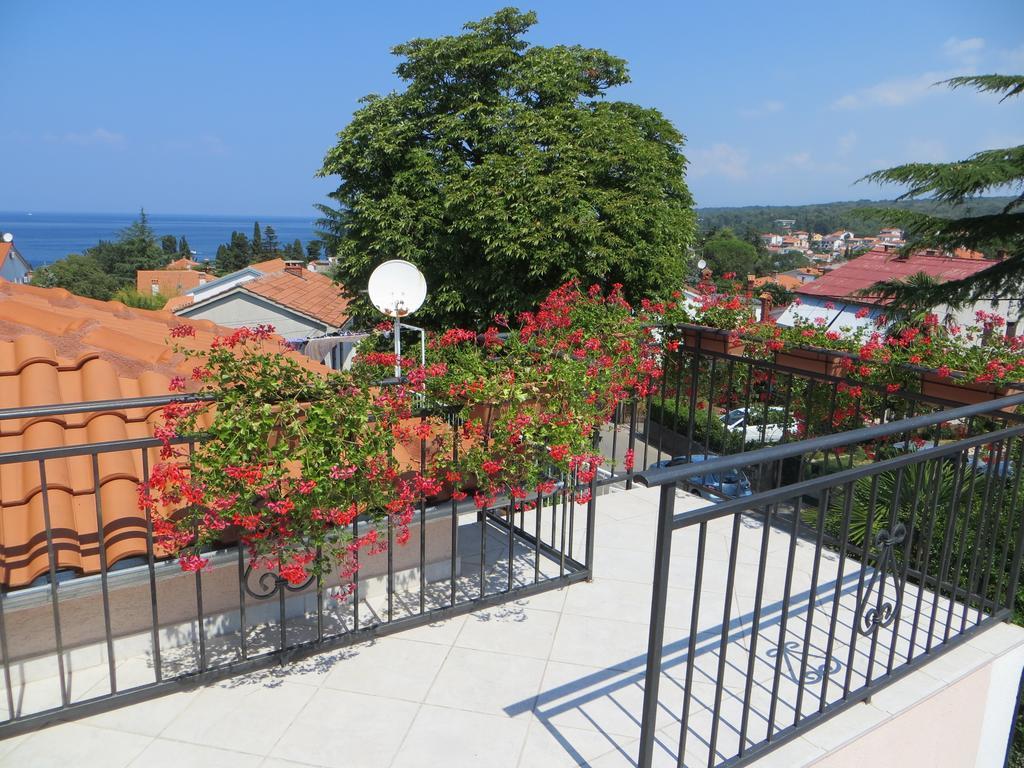 Apartment Karamarko Malinska