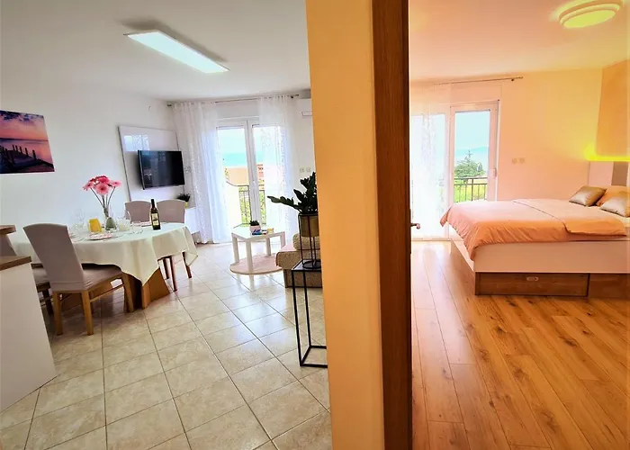 Apartment Karamarko
